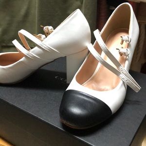 Vintage style pumps - BRAND NEW